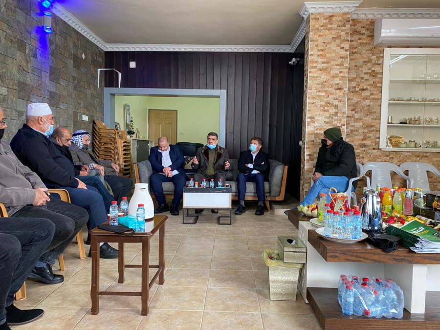 حلقة بيتية دعمًا للموحدة في الرينة بحضور أعضاء في المجلس المحلي